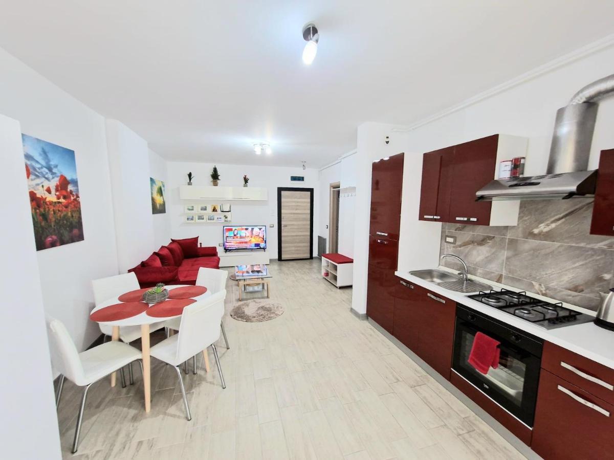 Apartament Red.96 Năvodari Zewnętrze zdjęcie
